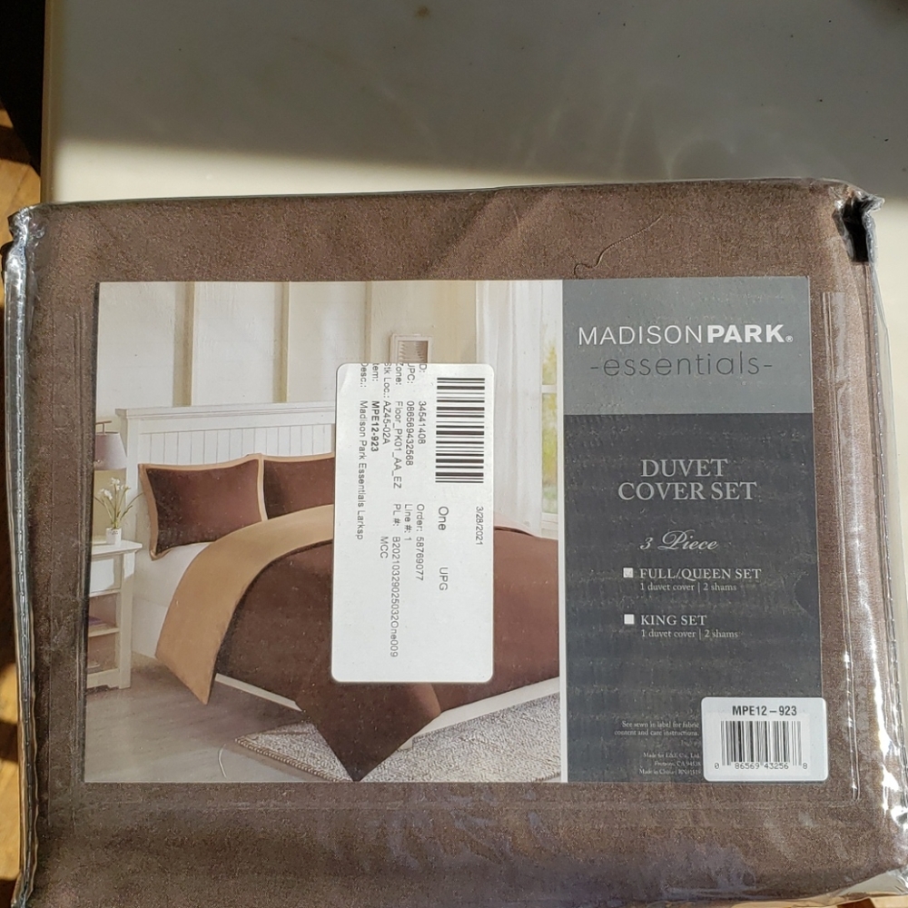 Madison Park Brown/Tan Reversible Duvet Cover
